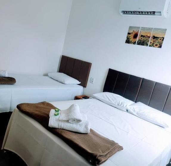 غرفة قياسية ثلاثية, Pousada Vale Do Sol Capitólio