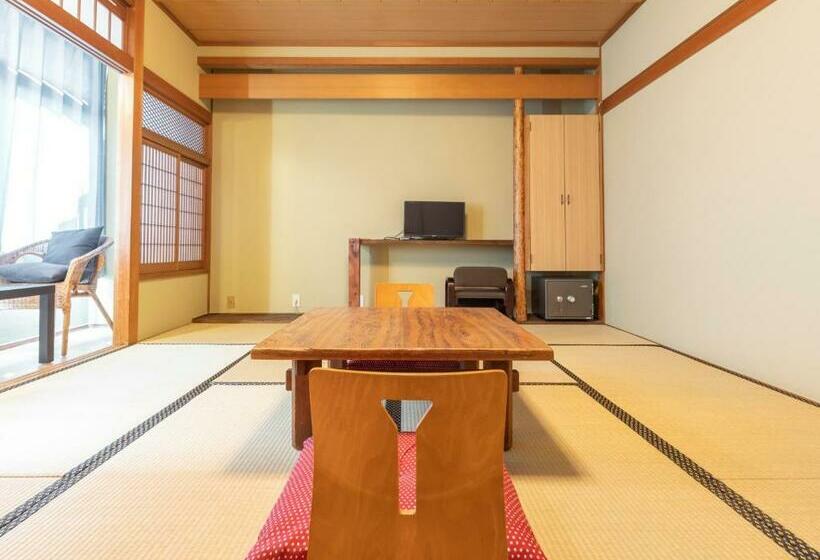 غرفة قياسية ثلاثية, Kousen Annex Kazeya Group