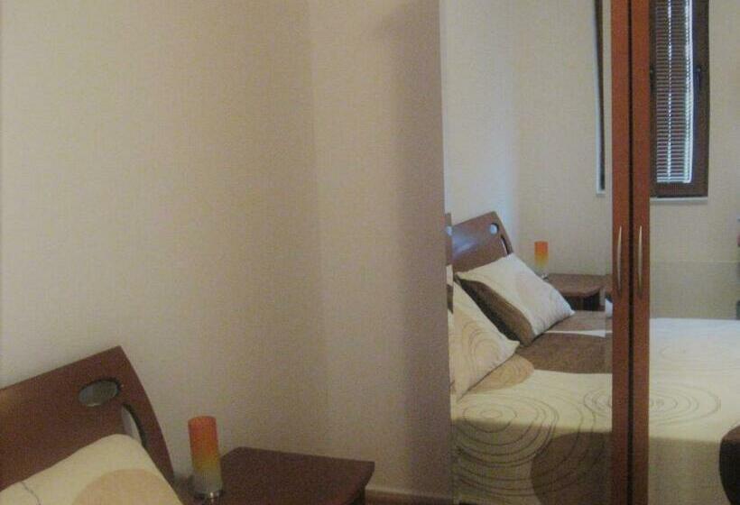 شقة غرفة واحدة, Grand Monastery Apart