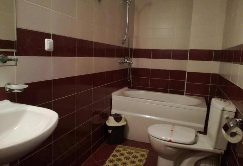Апартаменты 2 Спальни, Grand Monastery Apart