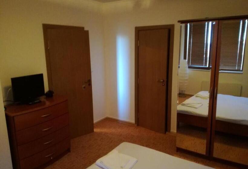 شقة غرفتين, Grand Monastery Apart