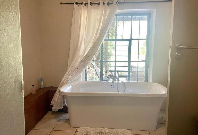 キングサイズベッドのスタンダードルーム, Le Rêve Boutique Hôtel