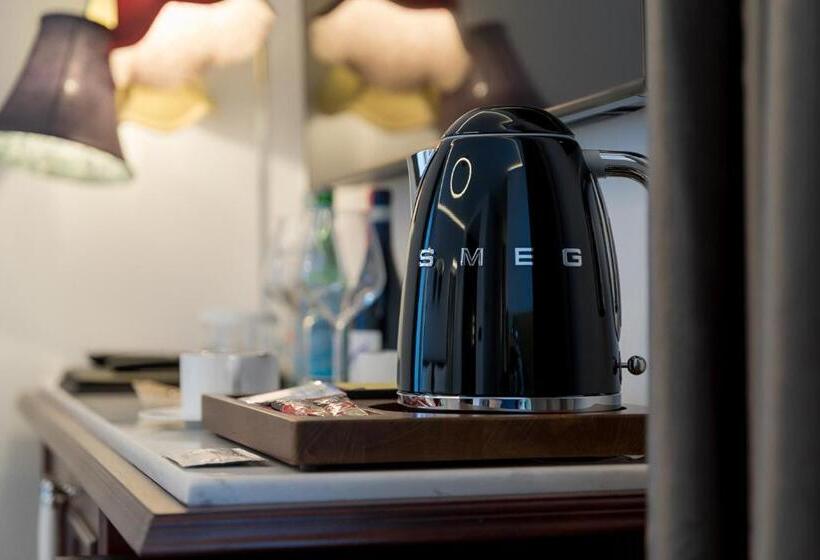 חדר סטנדרט, Mert Boutique