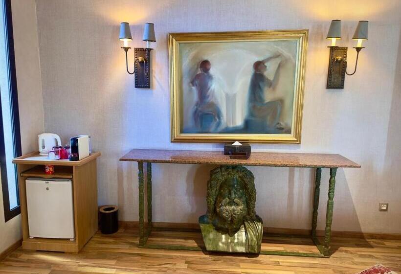 سوییت سوپریور, Sillage Palace Sky & Spa