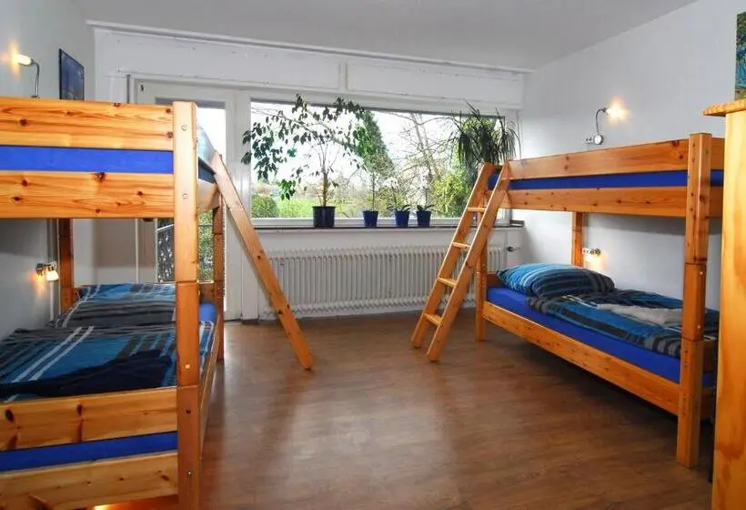 Standard Neljän Hengen Huone, Monteurwohnung Krings Ferienwohnung Am Steinbüchel 1