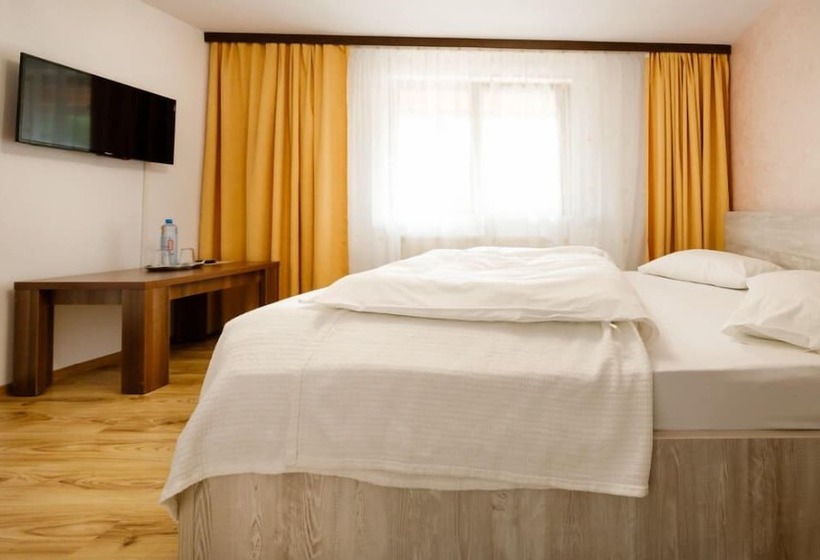 اتاق استاندارد, La Colțul Castelului Bran