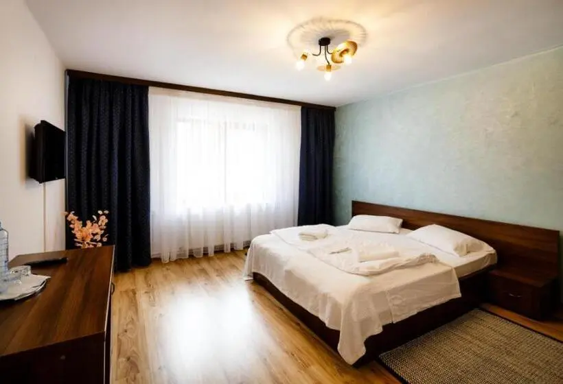 Standard room with outdoor bath, La Colțul Castelului Bran Boutique