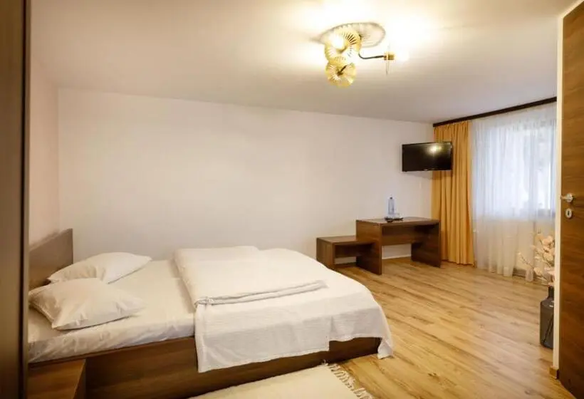 Deluxe-huone, La Colțul Castelului Bran Boutique