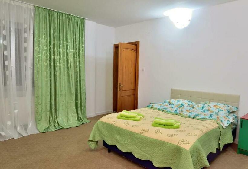 غرفة قياسية, Pensiunea La Safari