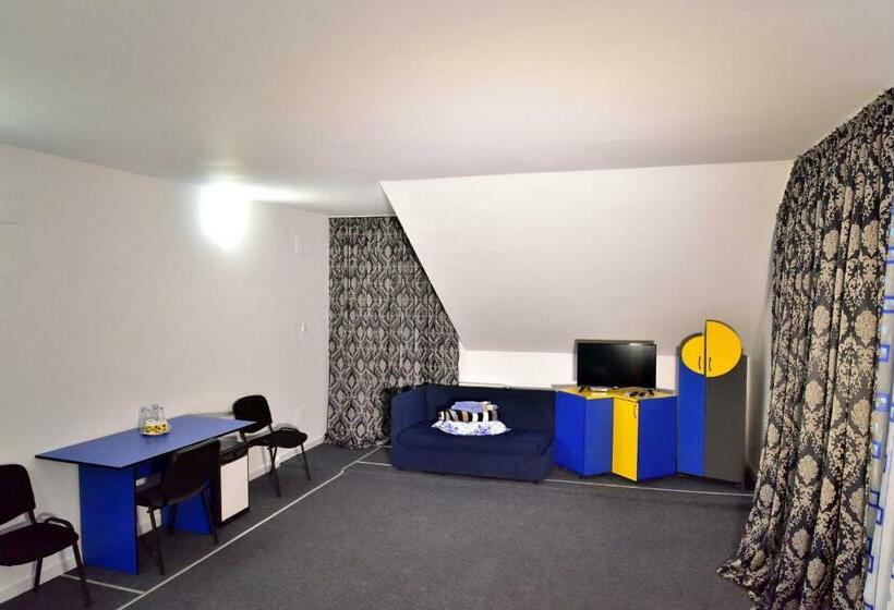 غرفة قياسية, Pensiunea La Safari