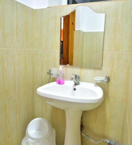 غرفة قياسية, Pensiunea La Safari