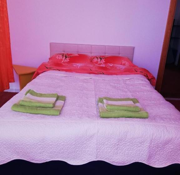 غرفة قياسية, Pensiunea La Safari