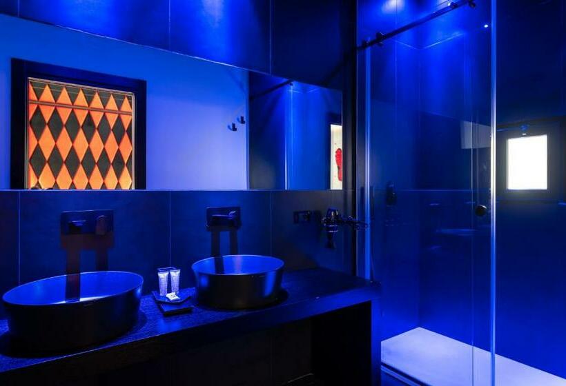 اتاق لوکس, Maximum Hub Suite&spa