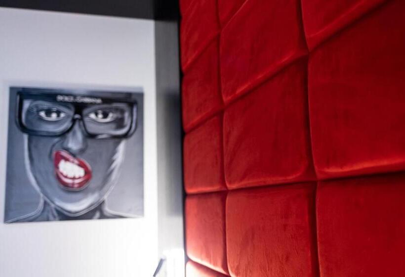 اتاق استاندارد با وان آب گرم, Maximum Hub Suite&spa