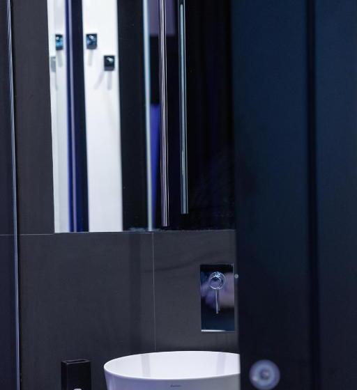 اتاق استاندارد با وان آب گرم, Maximum Hub Suite&spa