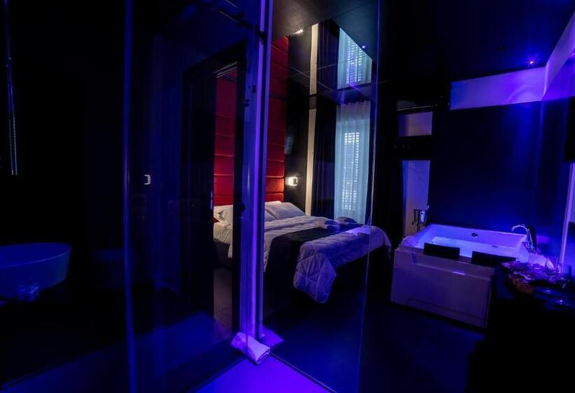 اتاق استاندارد با وان آب گرم, Maximum Hub Suite&spa