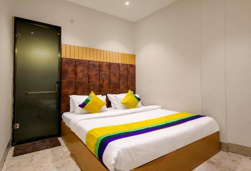 חדר אקונומי, Itsy Hotels Sehdev Residency, Near Golden Temple