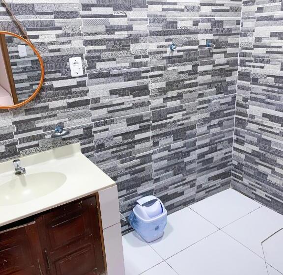 דירת חדר, Pousada Iapôi