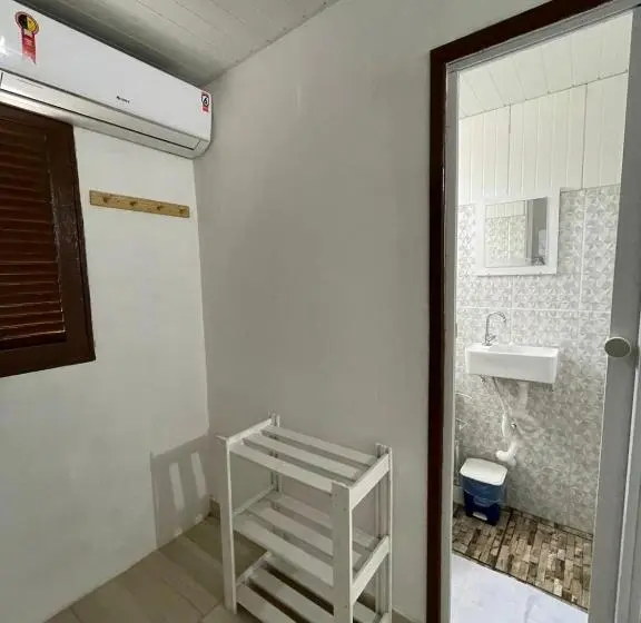 اتاق ساده سه‌ نفره, Pousada Iapôi