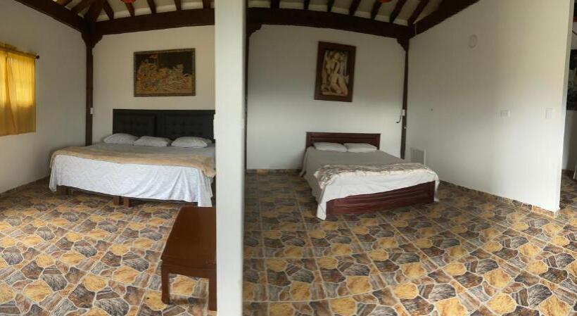 اتاق لوکس, Hostal Hollywood Inn Ii