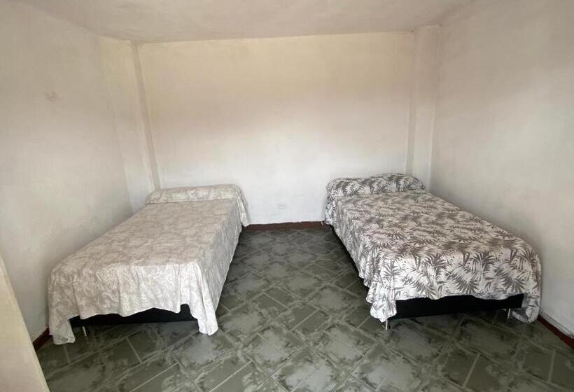 اتاق استاندارد, Hostal Hollywood Inn Ii