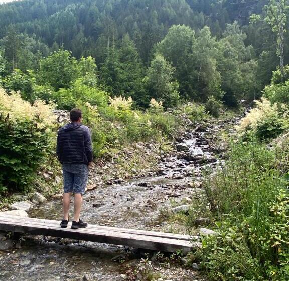 标准工作室, Molltaler Appartements En B&b