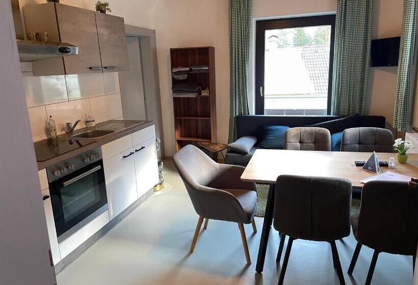 带2个卧室的公寓, Molltaler Appartements En B&b