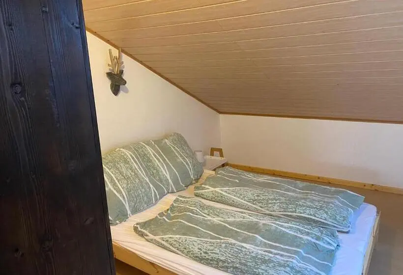 ４ベッドルームアパートメント, Molltaler Appartements En B&b