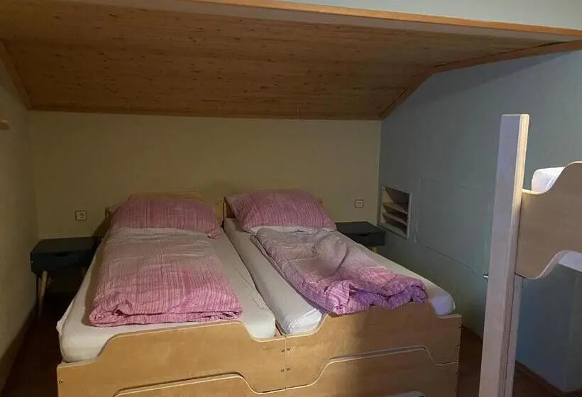 ４ベッドルームアパートメント, Molltaler Appartements En B&b