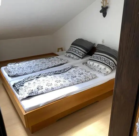 ４ベッドルームアパートメント, Molltaler Appartements En B&b