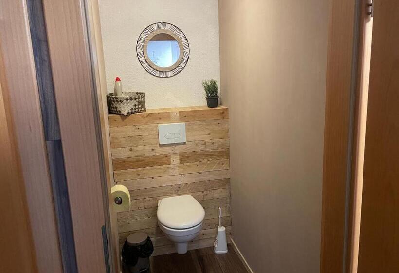 带4个卧室的公寓, Molltaler Appartements En B&b