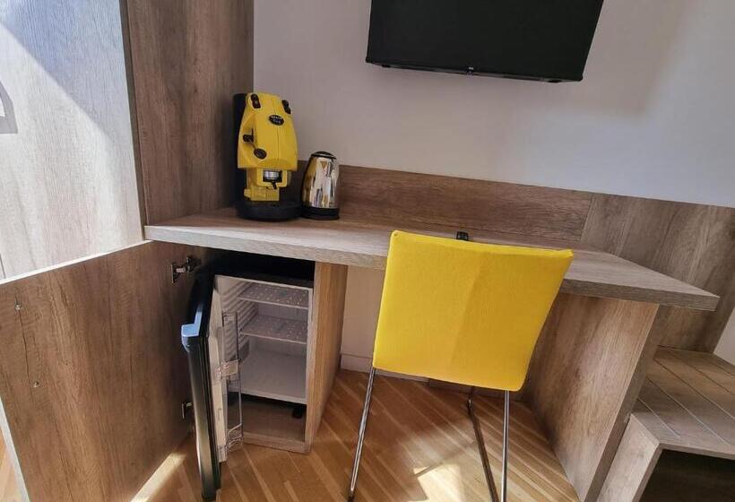 اتاق استاندارد, Barbaja Suites In Street Toledo 205