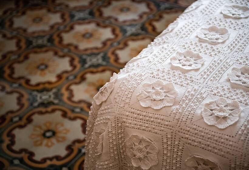 חדר דלוקס, Palazzo Cherchi