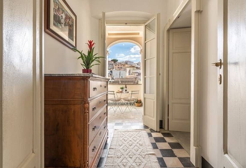 חדר סטנדרט, Palazzo Cherchi