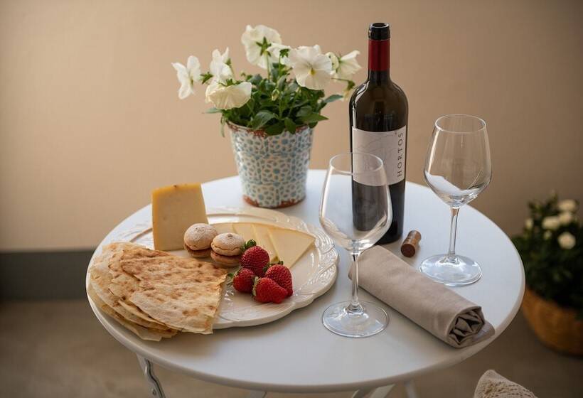 חדר סטנדרט, Palazzo Cherchi