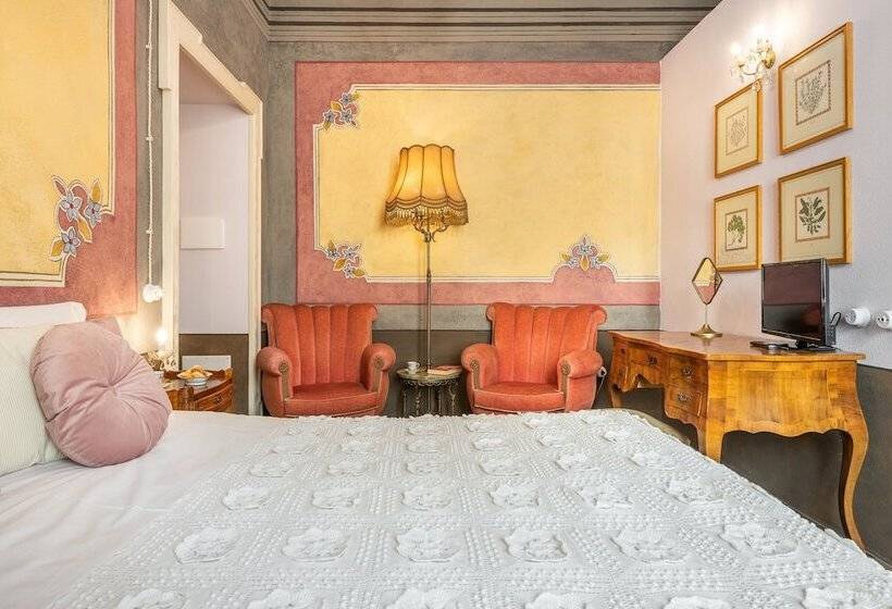 اتاق لوکس, Palazzo Cherchi
