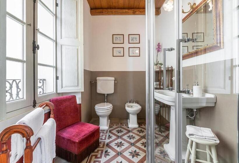 חדר דלוקס עם נוף להרים, Palazzo Cherchi