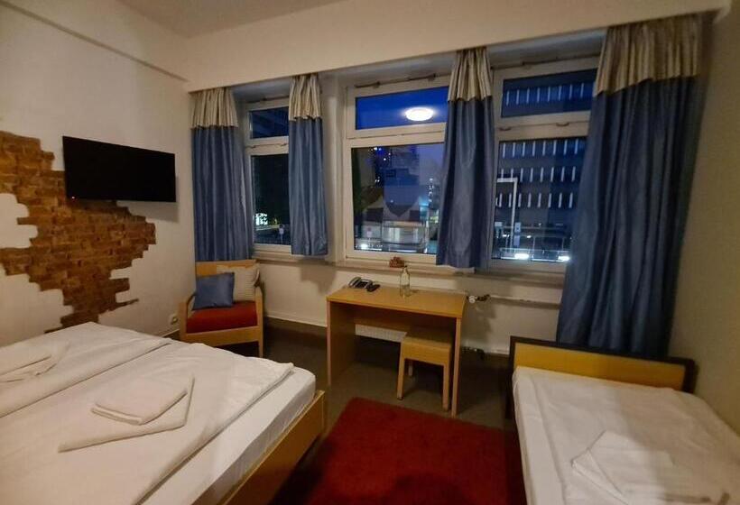 اتاق استاندارد سه نفره, City Comfort Hotel Hamburg Hauptbahnhof