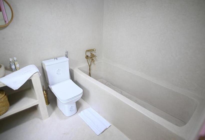 سوییت سوپریور, Riad Dar Rabiaa