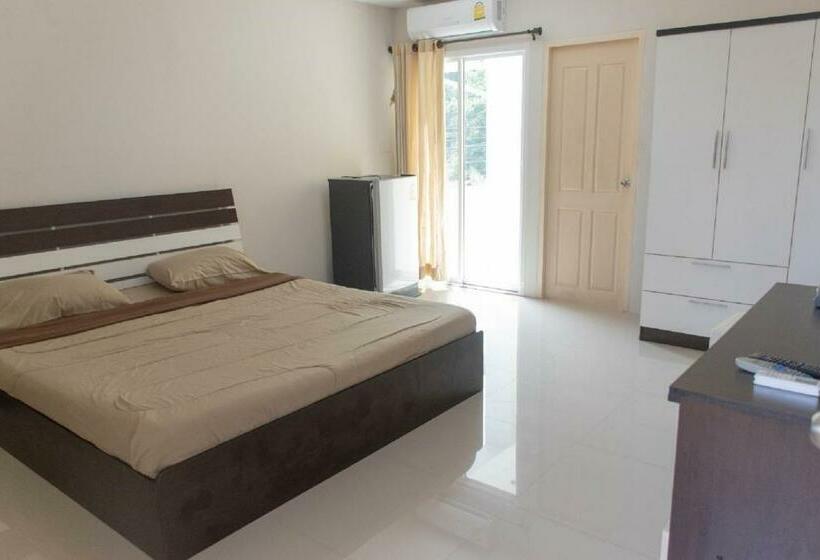 חדר דלוקס, Suree Place Hostel