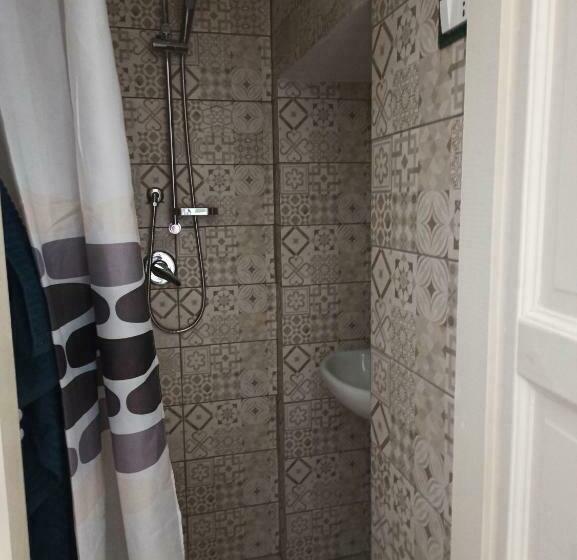 Családi Szoba, Bianco 900