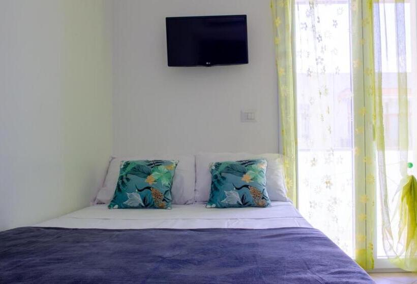 اتاق عادی, Sterlizia Rooms