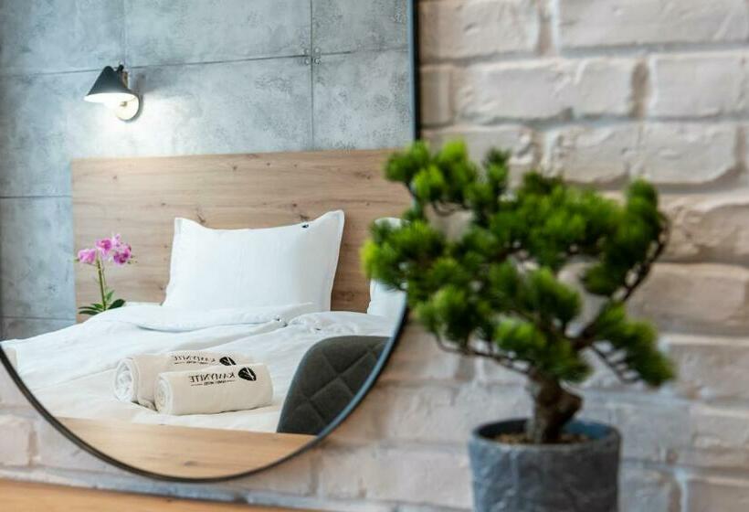 バルコニー付きスタンダードルーム, хотел камъните