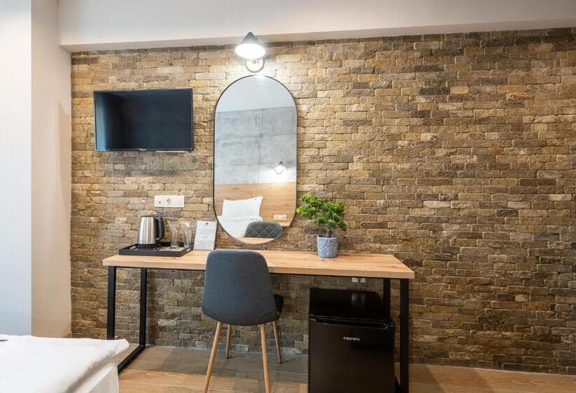 バルコニー付きスタンダードルーム, хотел камъните