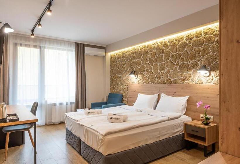 バルコニー付きスタンダードルーム, хотел камъните