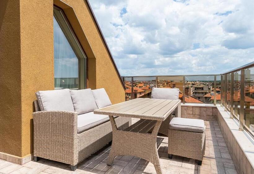 海の見える１ベッドルームアパートメント, хотел камъните