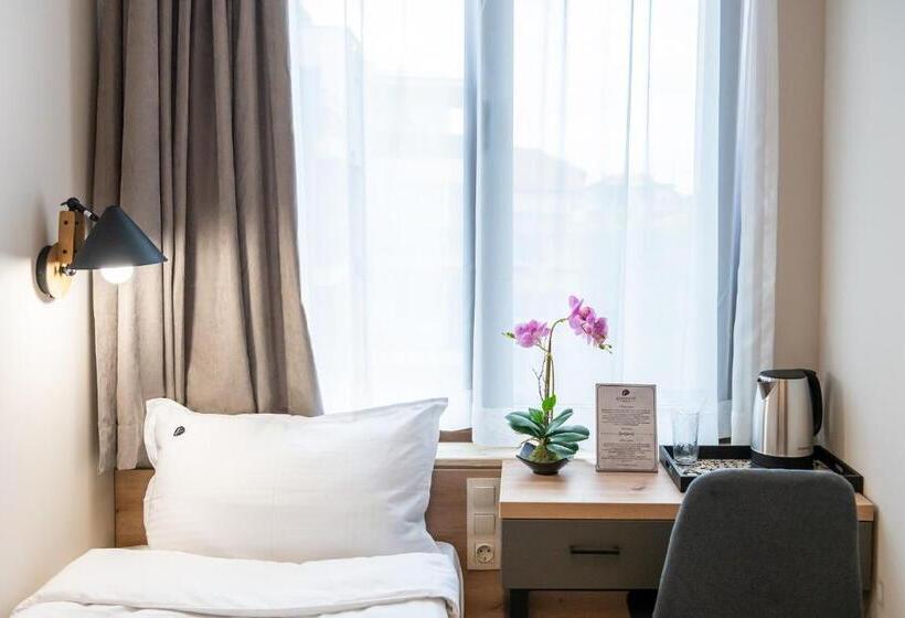 スタンダードシングルルーム, хотел камъните