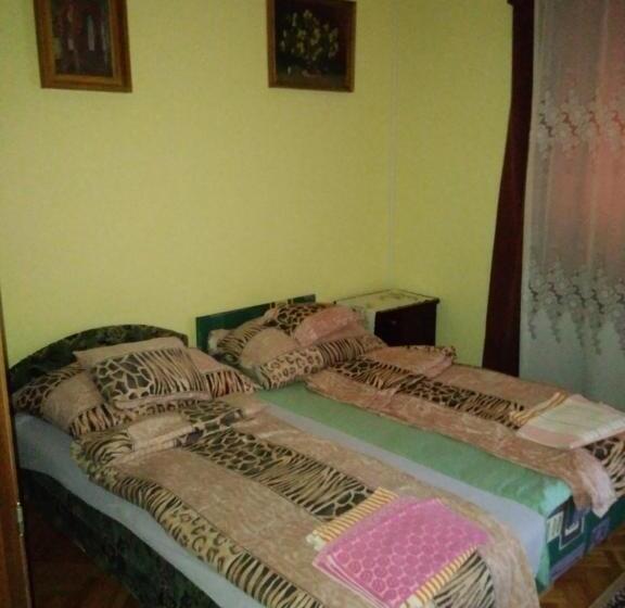 اتاق استاندارد با بالکن, Balogh Vendegház