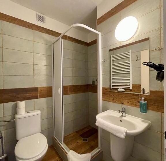 带阳台标准四人间, Penzion U Přehrady