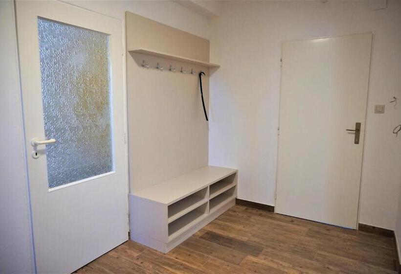 家庭套房, Penzion U Přehrady